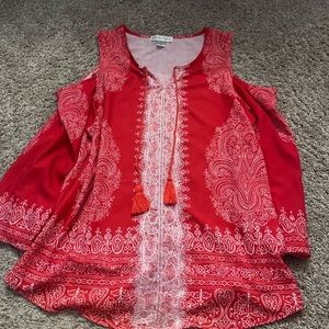 Small Christopher Banks off the shoulder top